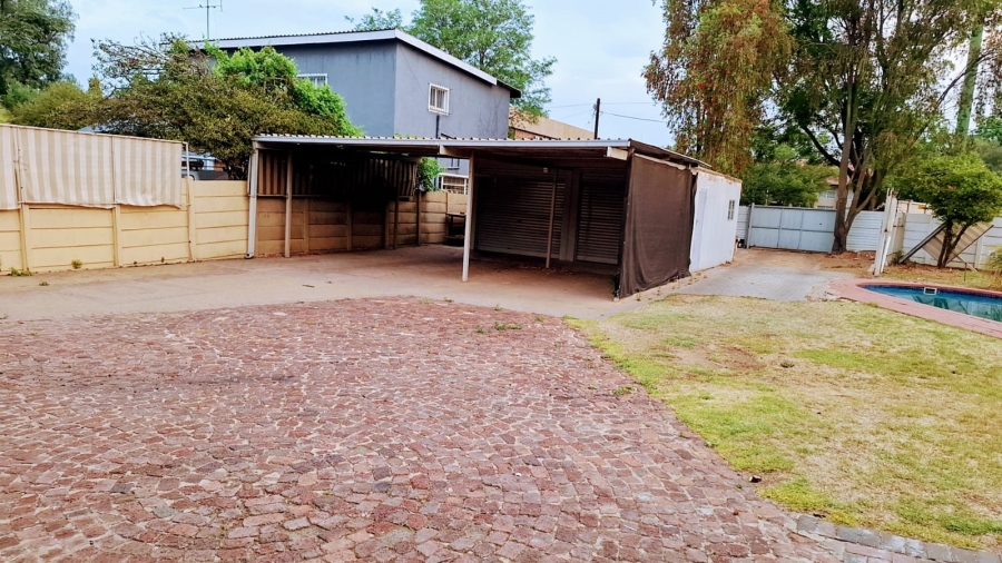 4 Bedroom Property for Sale in Vaalpark Free State